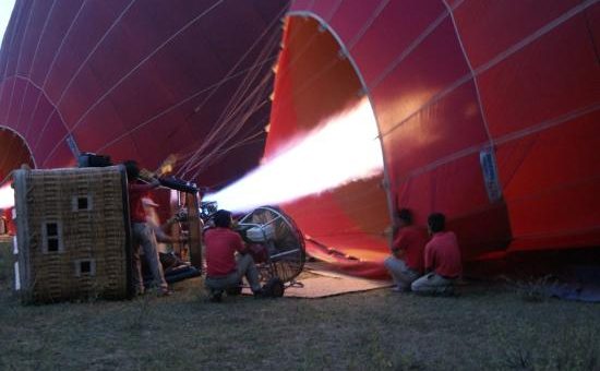 Balloons Over Bagan & Inle (Red) 4